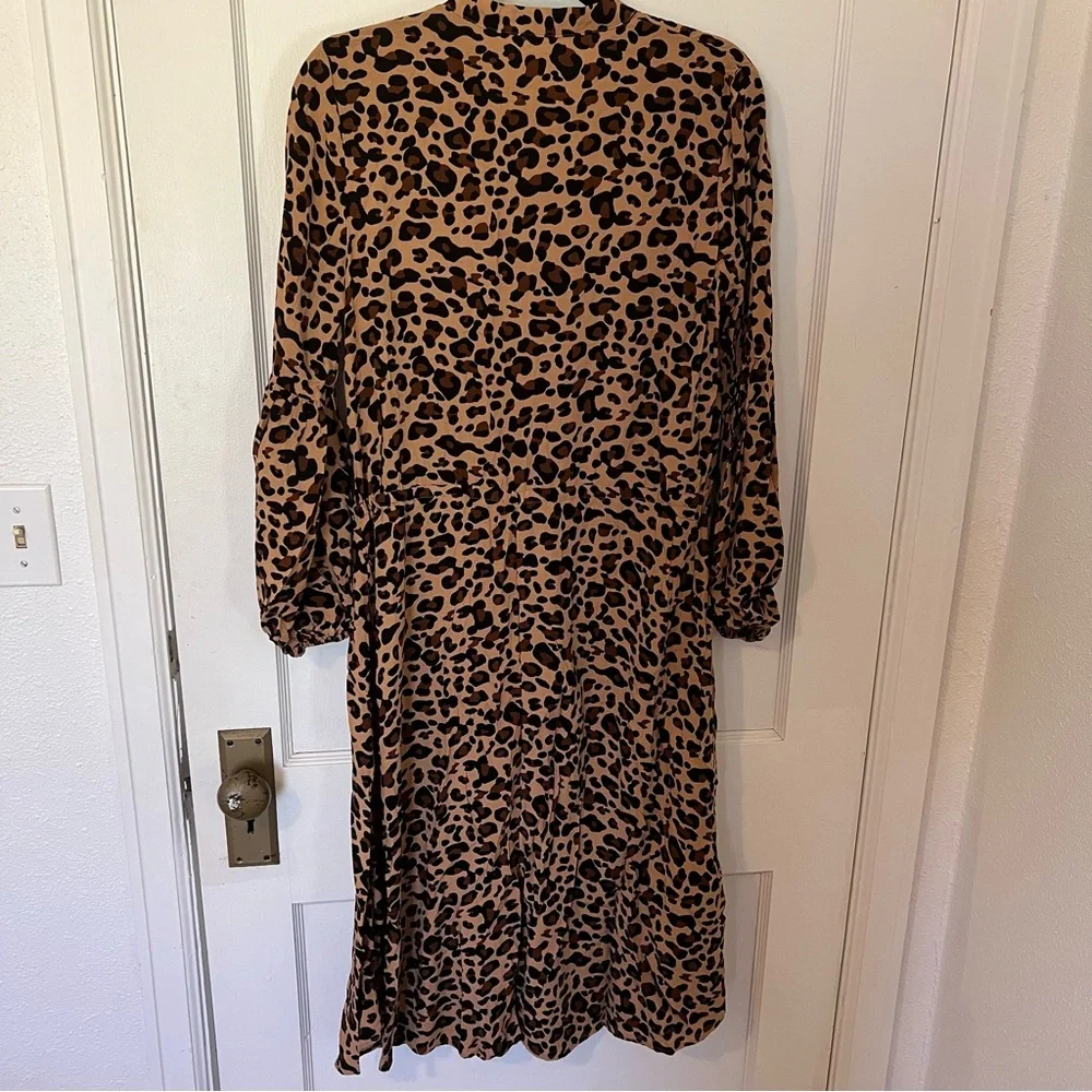 Modest Long Sleeve Leopard Shirt Dress medium - Picture 3 of 5